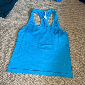 Lulu lemon tank
